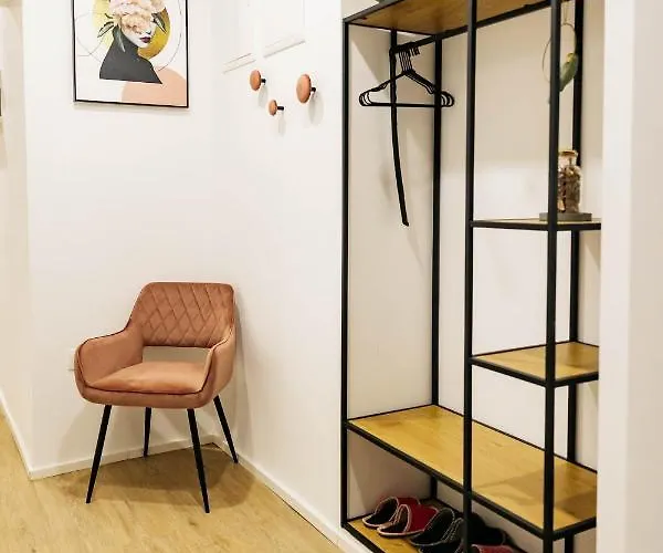 150 Steps To The Main Square شقة ليوبليانا