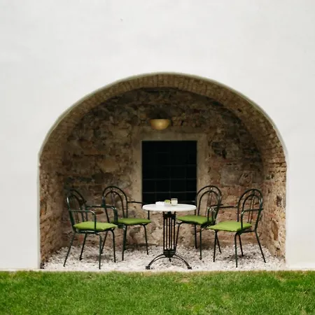 Appartement 150 Steps To The Main Square *