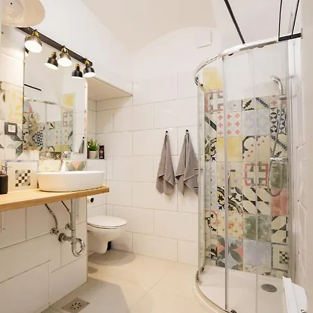 150 Steps To The Main Square