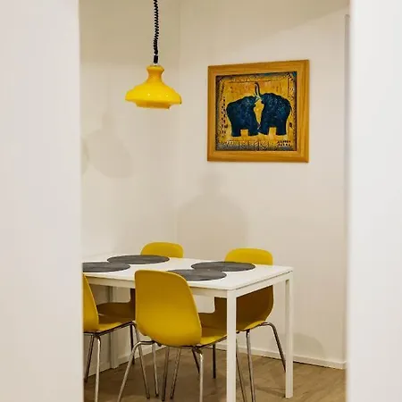 Appartement 150 Steps To The Main Square